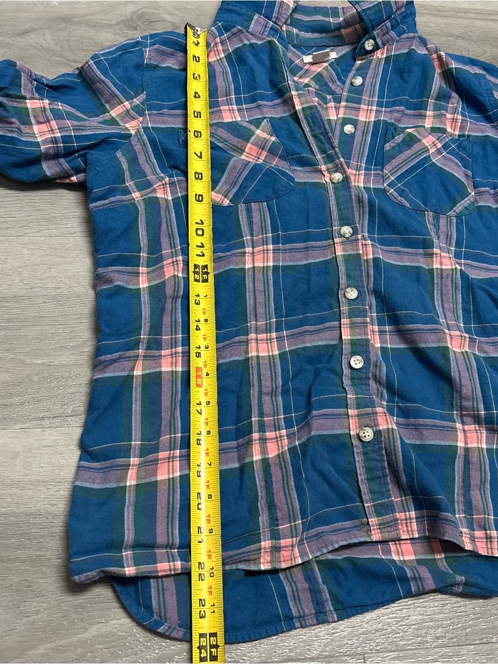 L.L. Bean 100% Cotton Plaid Blue and Pink Button-Down Shirt Women’s Size Med P - Picture 7 of 7
